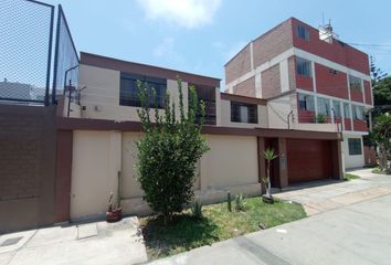 Casa en  Grau, San Miguel, Lima Province, Perú