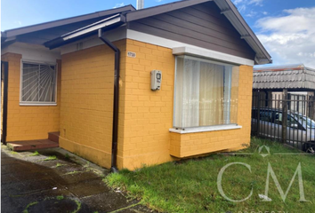 Casa en  Avenida Austral, Puerto Montt, Chile