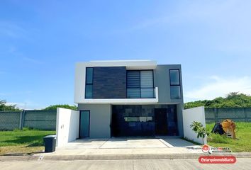 Casa en fraccionamiento en  Lomas Del Dorado, Sm Km 9, Boca Del Río, Veracruz, México