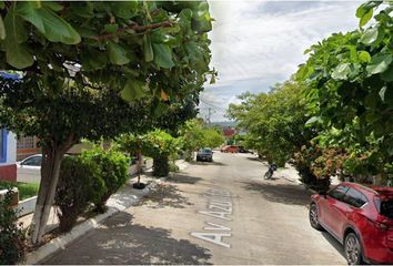 Casa en  Avenida Azulita, San Fernando, Tuxtla Gutiérrez, Chiapas, México