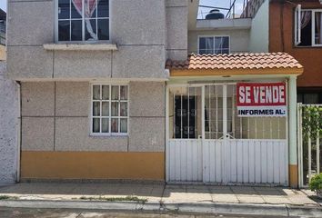 Casa en  Rincón De San Lorenzo, San Lorenzo Tepaltitlán, Estado De México, México