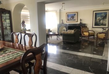 Departamento en  El Condado, Quito