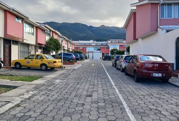 Casa en  La Concepción, Quito