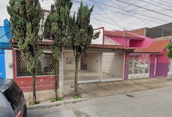 Casa en  Francisco C. Morales, Echeverría, Guadalajara, Jalisco, México