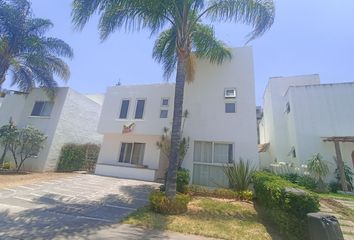 Casa en  Bosques De Tres Marías, Morelia, Michoacán, México