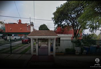 Casa en  Calle José Casimiro Chowell, Miguel Hidalgo 2da Sección, Ciudad De México, Cdmx, México