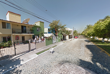 Casa en  Fovissste 100, Fluvial Vallarta, Puerto Vallarta, Jalisco, México