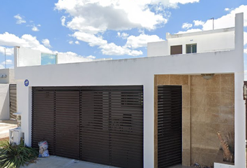 Casa en  C. 49-c, Fraccionamiento Las Américas 2, 97302 Mérida, Yucatán, México