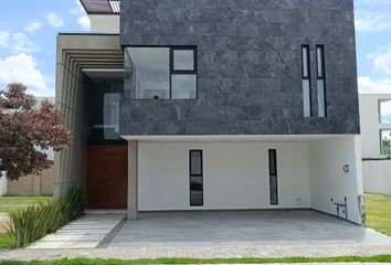 Casa en fraccionamiento en  Cluster Chihuahua, Parque Chihuhua, Lomas De Angelópolis, Iii, Puebla De Zaragoza, Puebla, México