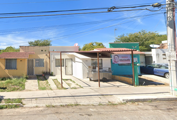 Casa en  Av. Del Almendro No. 92, Cima Del Sol, Cima Del Sol, Jalisco, México