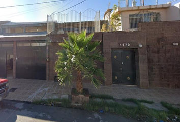 Casa en  Avenida Arista 1670, Tercero De Cobián Centro, Torreón, Coahuila De Zaragoza, México