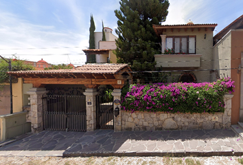 Casa en  C. De Las Cruces 5, San Miguel De Allende, Guanajuato, México