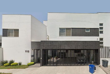 Casa en  Ambar, Colinas De Las Cumbres 1o. Sector, Monterrey, Nuevo León, México