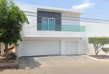 Casa en  Emile Barline, Villa Fontana, Fontana, Culiacán, Sinaloa, México