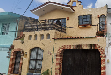 Casa en  Calle Antonio Correa 2019, La Guadalupana, Guadalajara, Jalisco, México