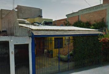 Casa en  Jdn. De Las Gladiolas 115, La Cañada, 90360 Cdad. De Apizaco, Tlax., México