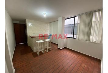 Departamento en  Av. La Merced 123, Miraflores, Perú