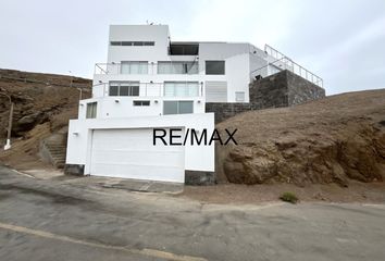 Casa en  Pucusana, Lima, Per