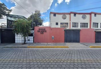 Casa en  De Las Dalias 2, Quito 170201, Ecuador