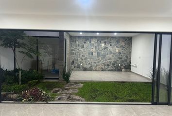 Casa en fraccionamiento en  Lomalta Tres Marías, Morelia, Michoacán, México