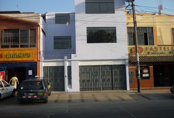 Oficina en  Av. Colonial, Bellavista, Perú