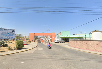 Casa en fraccionamiento en  P.º Del Compaŕismo 4-24, 56600 Paseos De Chalco, Méx., México