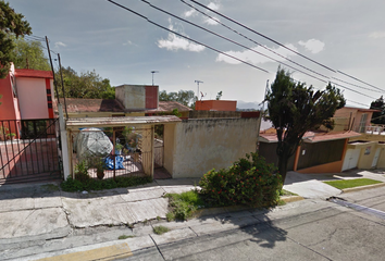 Casa en  Ahuehuetes 83, Mz 017, Lomas De San Mateo, 53200 Naucalpan De Juárez, Méx., México