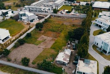 Terreno Comercial en  Pomasqui, Quito