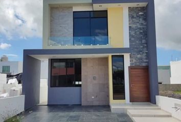 Casa en fraccionamiento en  Coto Platino, Real Del Valle, Av Real Del Valle, Mazatlán, Sinaloa, México