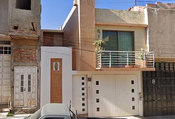 Casa en  C. José Velazquez 20, Atotonilco El Alto, Jal., México