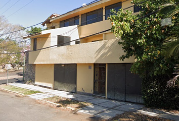 Casa en  Calle Sol & Calle Venus, Jardines De Cuernavaca, Cuernavaca, Morelos, México