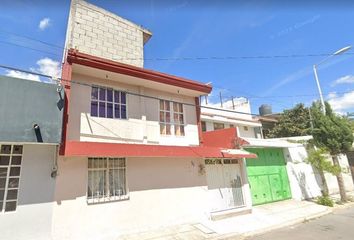 Casa en  Calle Artículo 5, Constitución Mexicana, Heróica Puebla De Zaragoza, Puebla, 72499, Mex