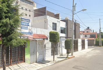 Casa en  Calle 109 Oriente, Arboledas De Loma Bella, Puebla De Zaragoza, Puebla, México