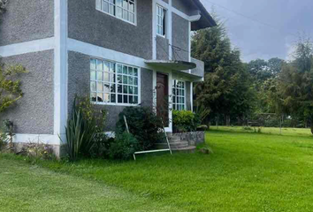 Casa en  Avandaro, Valle De Bravo, Estado De México, México