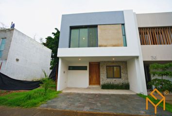 Casa en  Punto Sur, Avenida Punto Sur, Punto Sur, Tlajomulco De Zúñiga, Jalisco, México