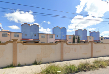 Casa en  Av. De Los Laureles, Jardines De San Miguel, Cuautitlán Izcalli, Estado De México, México