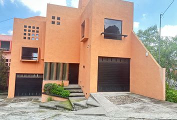 Casa en  Nueva Jacarandas, Morelia, Michoacán, México