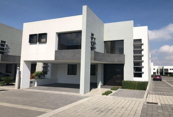 Casa en condominio en  La Asuncion, Metepec, Estado De México, México