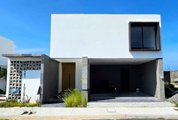 Casa en fraccionamiento en  Lomas De La Rioja Ii, Alvarado, Veracruz, México