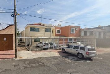 Casa en  Calle Volcan Paricutin, Colli Urbano, Zapopan, Jalisco, México