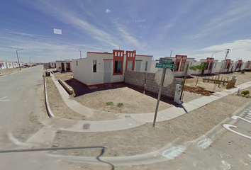 Casa en  C. Zurcos, 32575 Juárez, Chihuahua, México