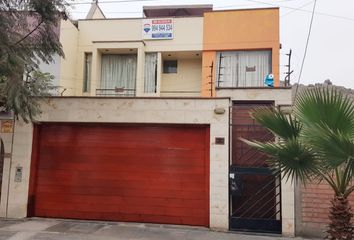 Casa en  Calle Palma De Mallorca, Ate, Lima, 15012, Per