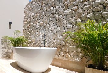 Casa en fraccionamiento en  Lagos Del Sol, Cancún, Quintana Roo, México