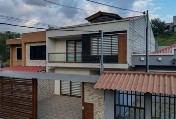 Casa en  El Valle, Cuenca, Ecuador