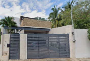 Casa en  Calle 8, San Antonio Cinta, Mérida, Yucatán, México