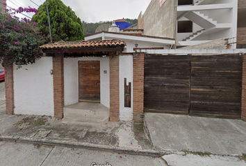 Casa en  Calle Tehpacua 150, Bosque Camelinas, Morelia, Michoacán, México