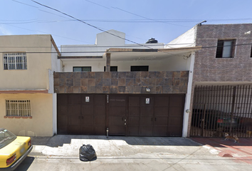 Casa en  C. Miguel Bernal 3912, Aldama Tetlán, 44820 Guadalajara, Jal., México