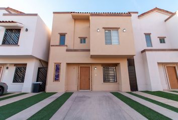 Casa en fraccionamiento en  Real De Castilla Residencial, Boulevard Juan Navarrete, La Manga, Hermosillo, Sonora, México