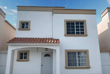 Casa en  Paseo De La Tormenta, Residencial Senderos, Torreón, Coahuila De Zaragoza, México