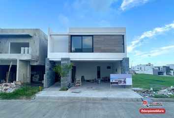 Casa en fraccionamiento en  Lomas Del Dorado, Sm Km 9, Boca Del Río, Veracruz, México